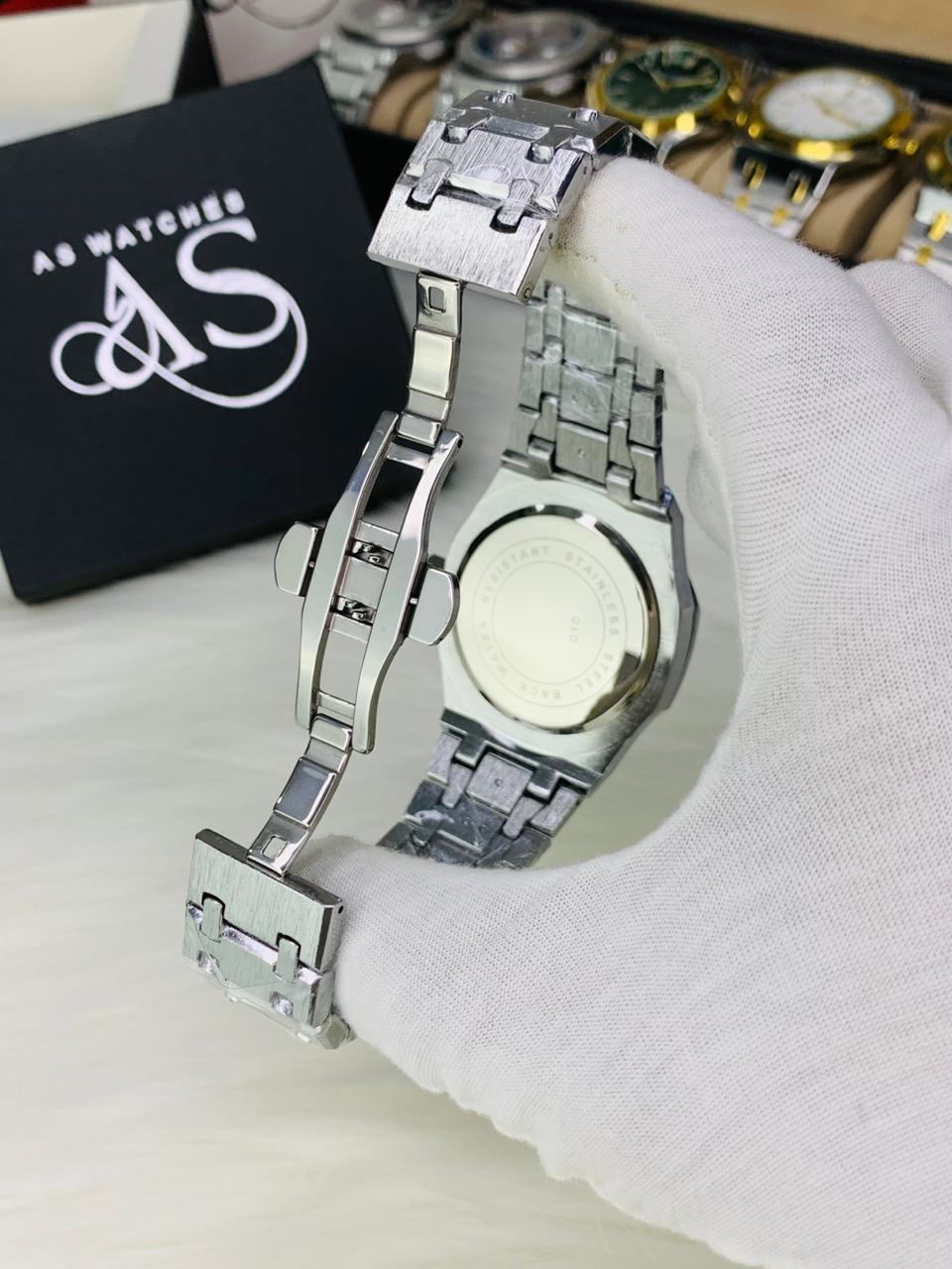 AP Royal Chain (Black)