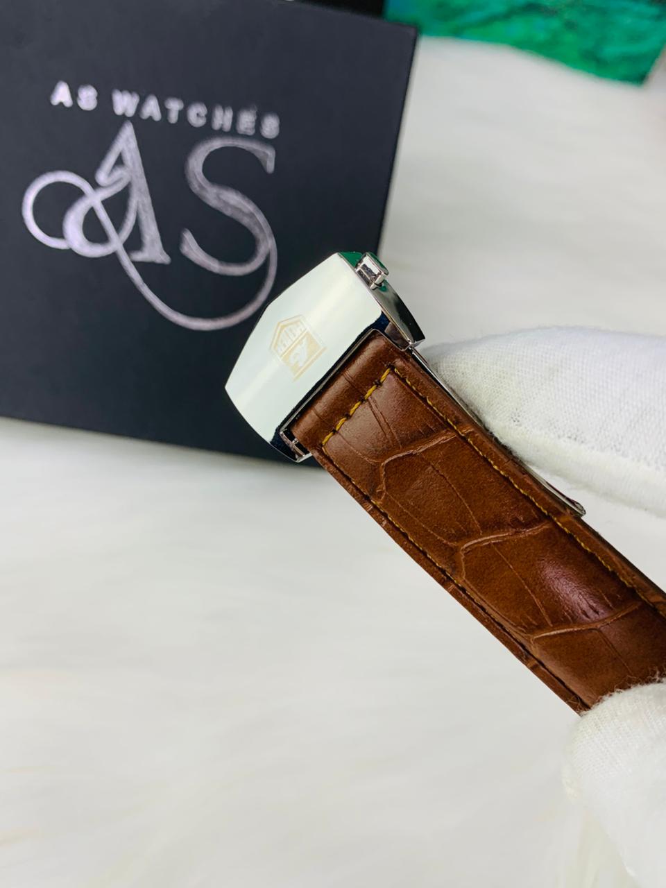 Tag Strap Model - Brown White