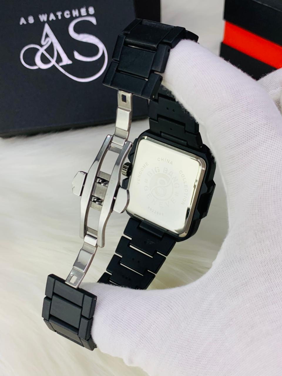 HB SQ Model (Full Black)
