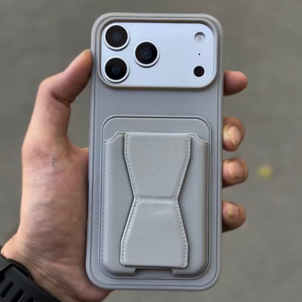 SnapStand Wallet Case