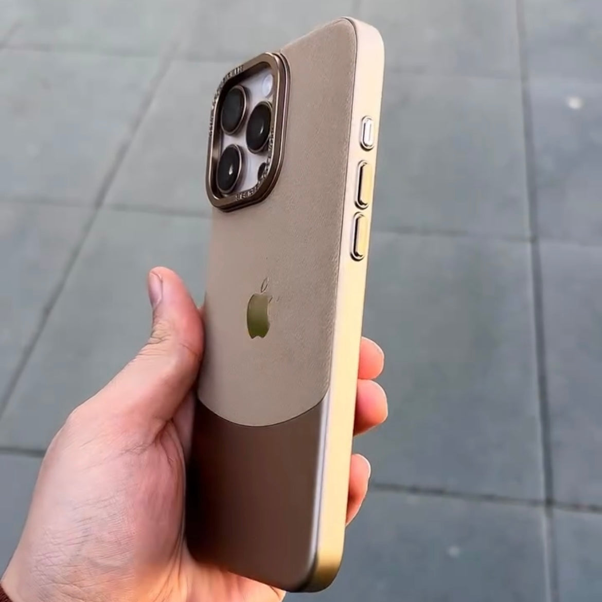 Two Tone Denim Case With Logo