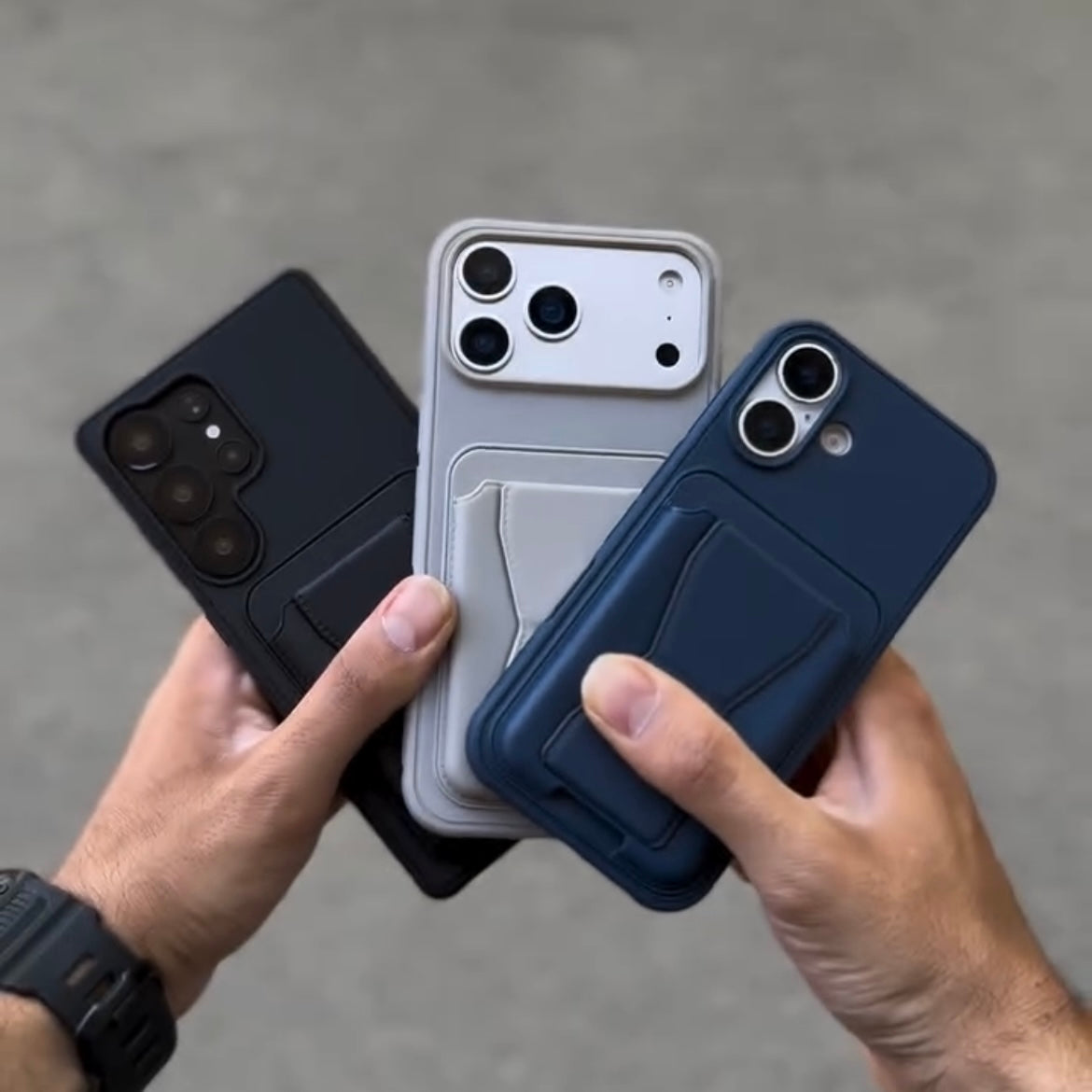 SnapStand Wallet Case