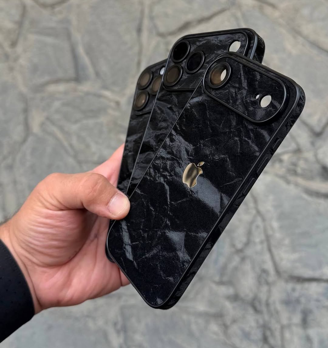 Drip Velvet Case With Camera Protection