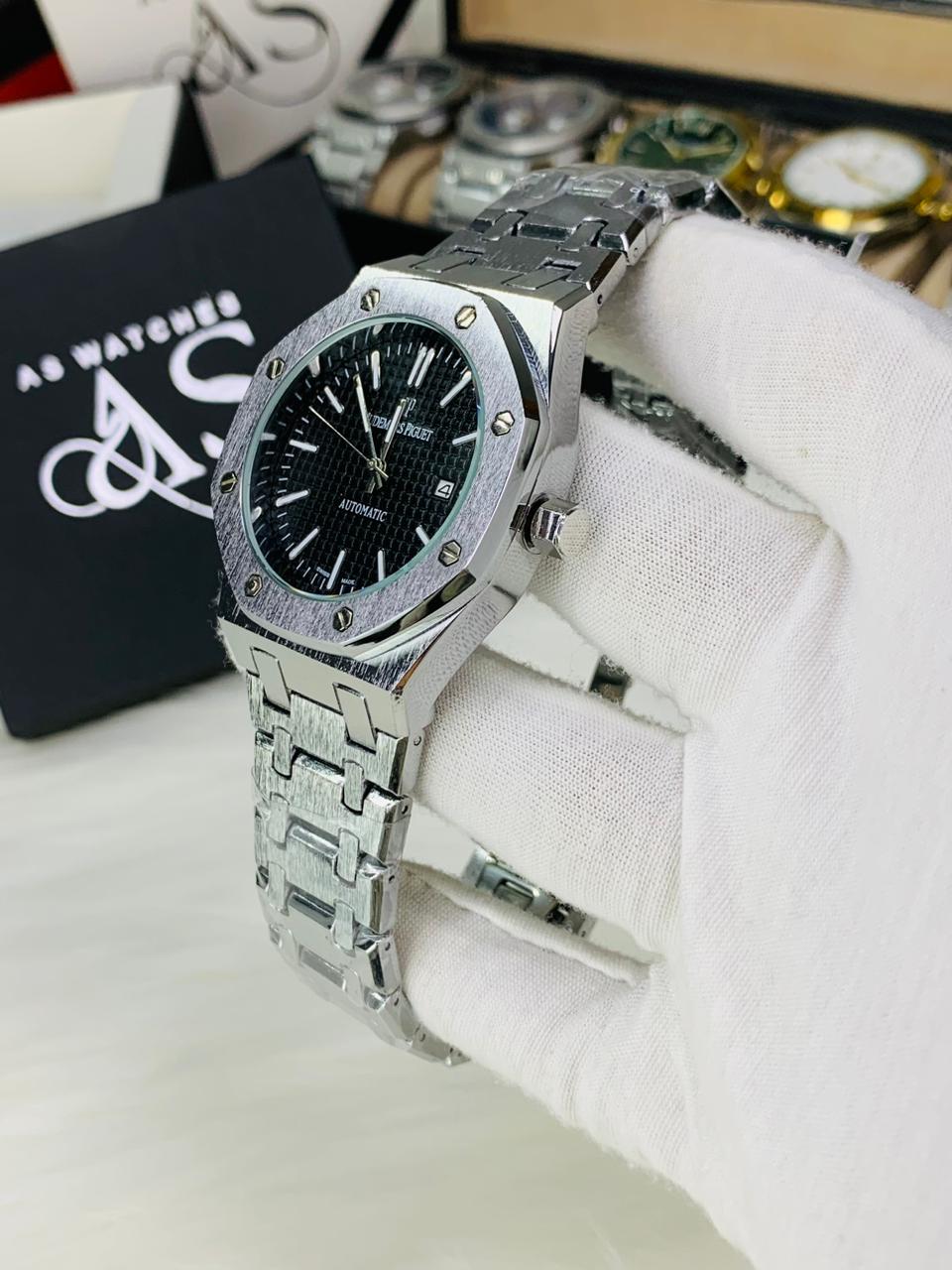 AP Royal Chain (Black)