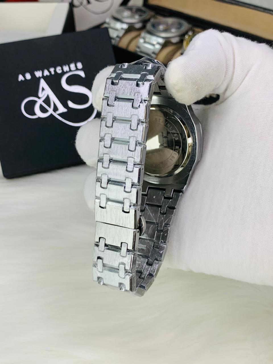 AP Royal Chain (Black)