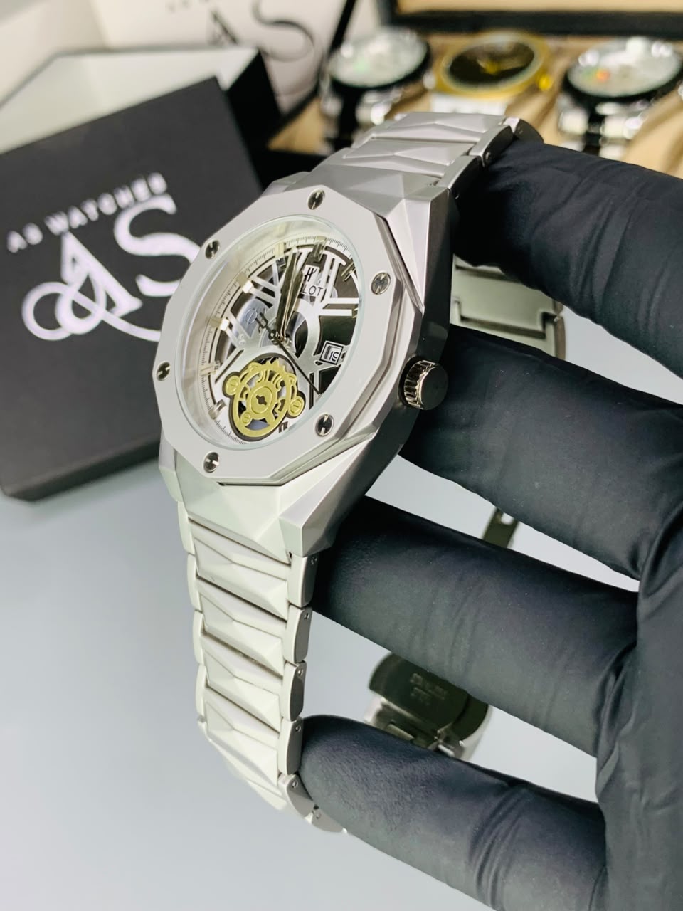 HB Diamond Cut  Model (White)