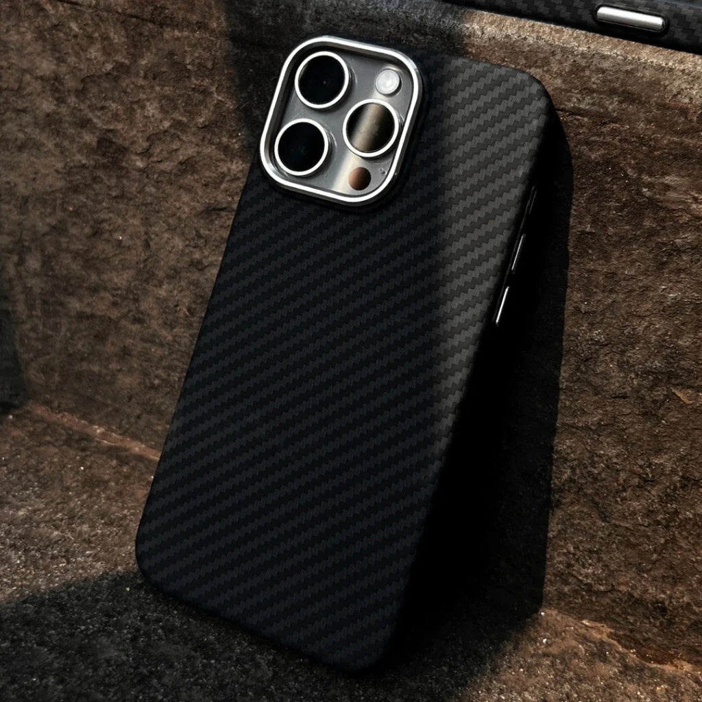 Carbon Fiber Black Wavy Case